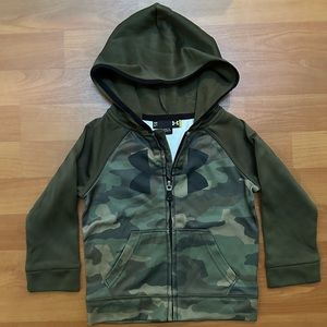 Under Armour camo Zip Up Hoodie, preloved